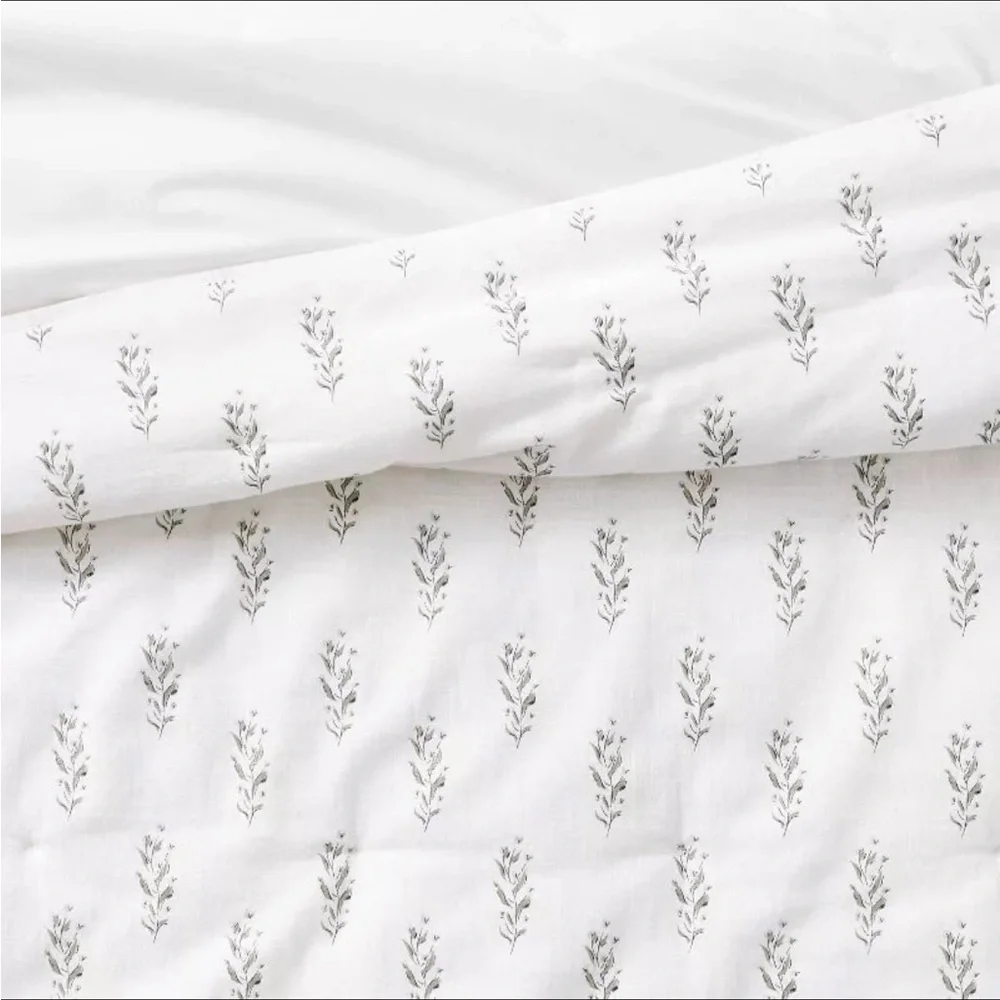 Full/Queen Lofty Cotton Slub Wood Block Floral Quilt White - Studio McGee